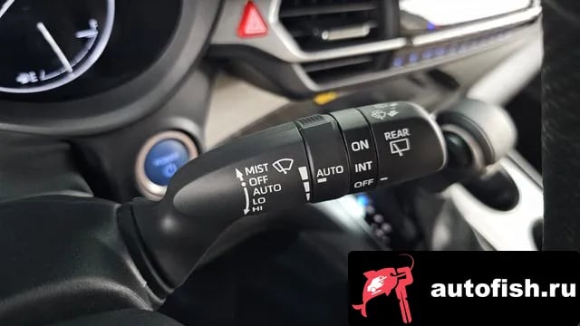 Toyota Sienna Siena 4th Generation 2023 года - похожие автомобили