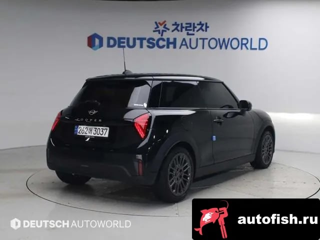 Mini Cooper Cooper C 4th generation 2024 года - вид 2