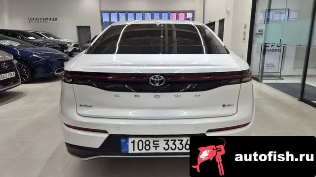 Toyota Crown Crown Crossover 2026 года - вид 4