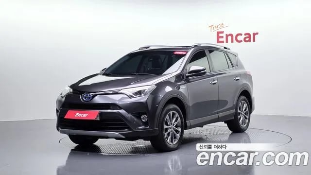 Toyota RAV4 RAV4 2018 года - автомобиль из Южной Кореи
