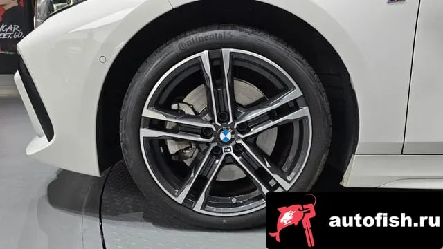 BMW 1-Series 1 Series (F40) 2024 года - вид 5