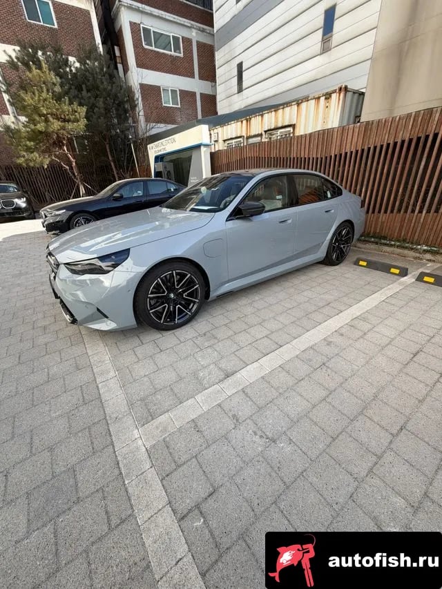 BMW M5 M5 (G90) 2026 года - вид 5