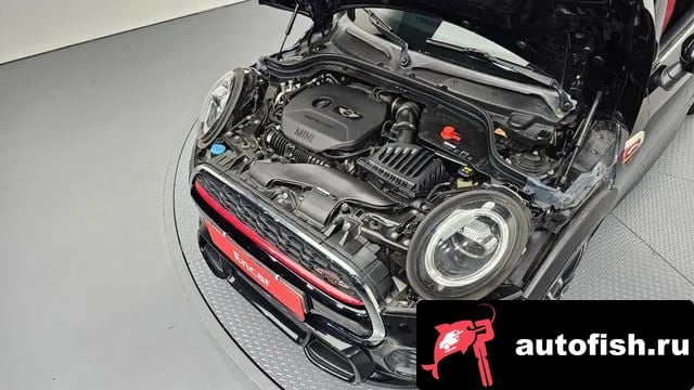 Mini Cooper Cooper S 2019 года - вид 6