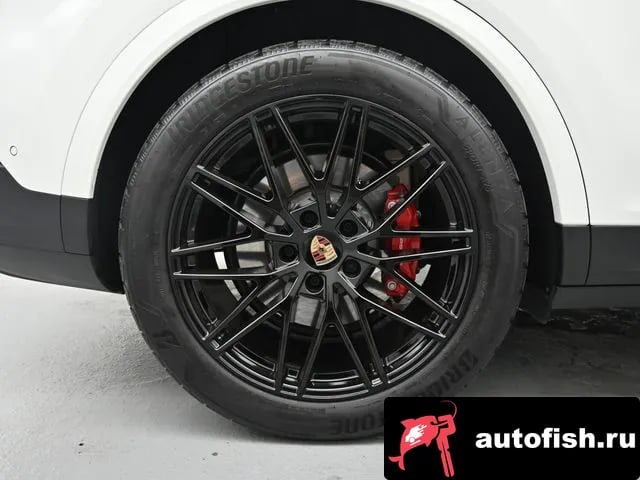 Porsche Cayenne Cayenne (PO536) 2025 года - похожие автомобили