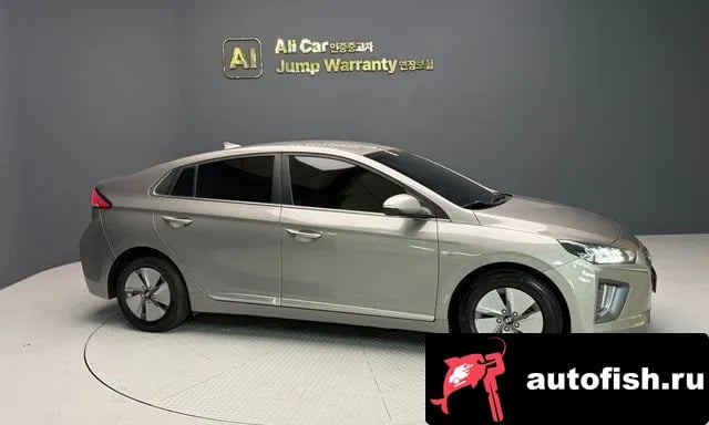 Hyundai Ioniq The New Ionic Hybrid 2020 года - похожие автомобили