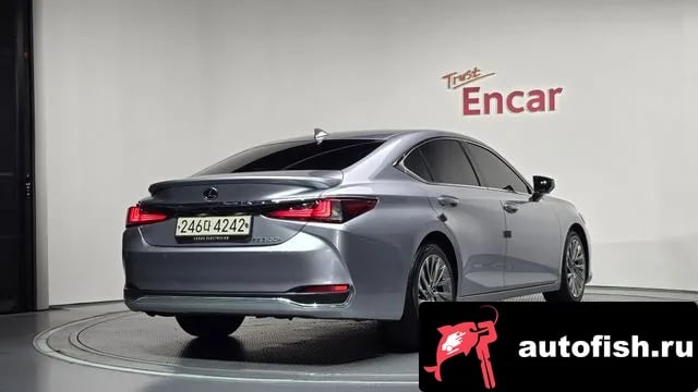 Lexus ES ES300h 7th generation 2023 года - вид 2
