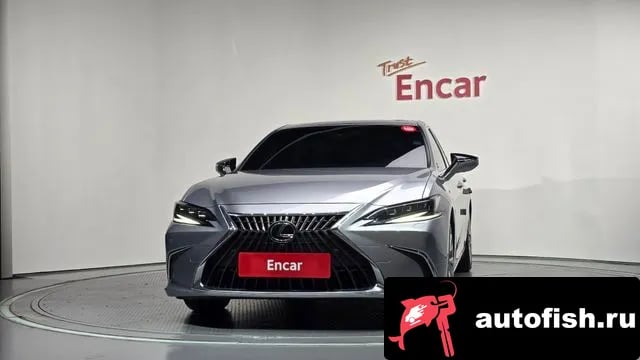 Lexus ES ES300h 7th generation 2023 года - вид 3