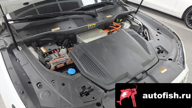 Audi e-tron e-Tron 2022 года - вид 6