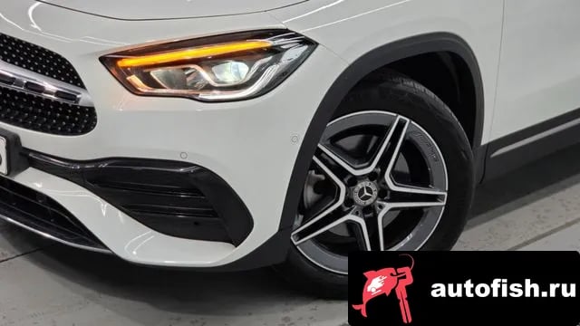 Mercedes-Benz GLA-Class GLA - Class H247 2022 года - вид 4