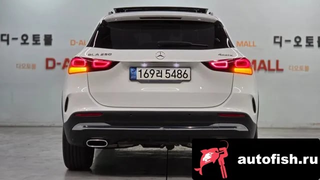Mercedes-Benz GLA-Class GLA - Class H247 2022 года - вид 6