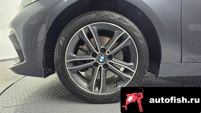 BMW 1-Series 1 Series (F40) 2020 года - вид 5