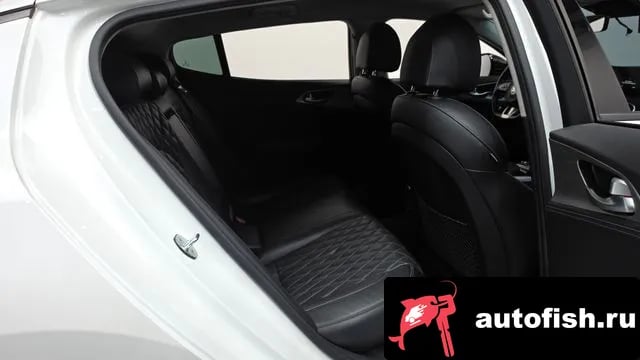 Kia Stinger Stinger Meister 2021 года - похожие автомобили
