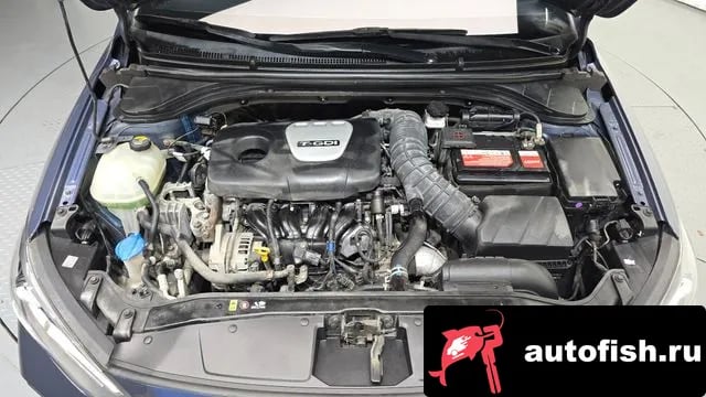Hyundai AVANTE Avante AD 2018 года - вид 6