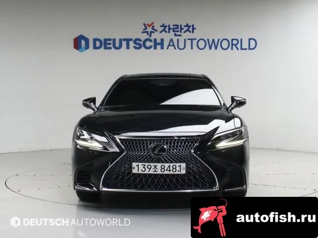 Lexus LS LS500 5th generation 2020 года - вид 3
