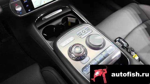 Genesis G90 G90 (RS4) 2025 года - похожие автомобили