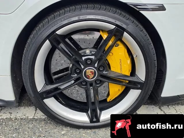 Porsche Taycan Taikan 2021 года - вид 5