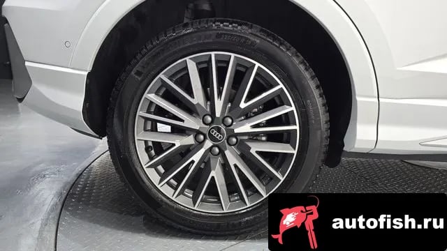 Audi Q3 Q3 (F3) 2024 года - вид 5