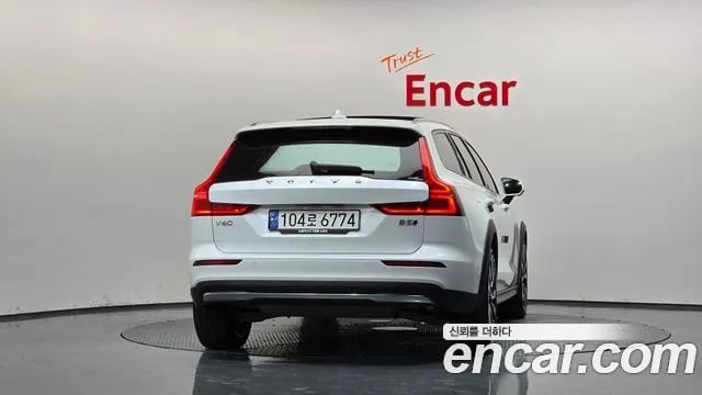 Volvo V60 V60 Cross-country 2nd Generation 2023 года - вид 4