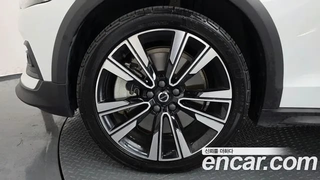 Volvo V60 V60 Cross-country 2nd Generation 2023 года - вид 5