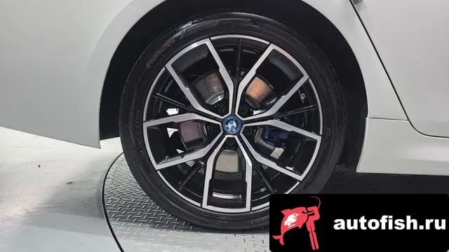 BMW 5-Series 5 Series (G30) 2022 года - вид 5