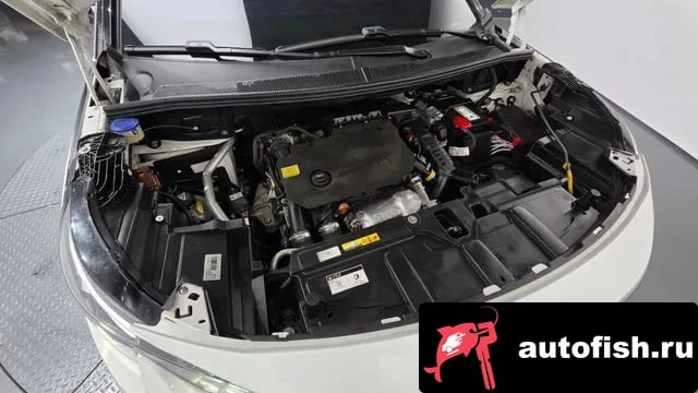 Peugeot 3008 3008 second generation 2019 года - вид 6