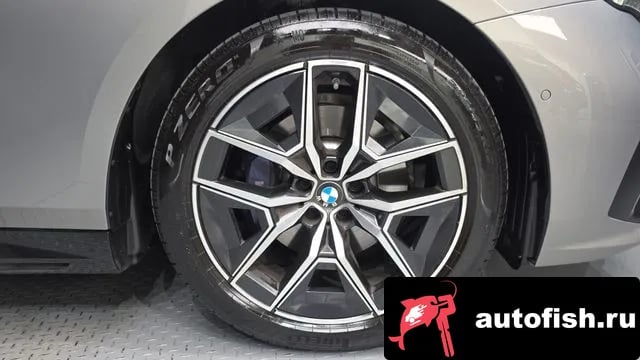 BMW 5-Series 5 Series (G60) 2025 года - вид 5