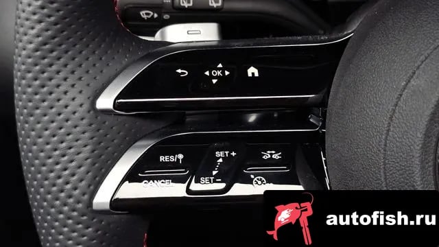 Mercedes-Benz GLA-Class GLA - Class H247 2026 года - похожие автомобили