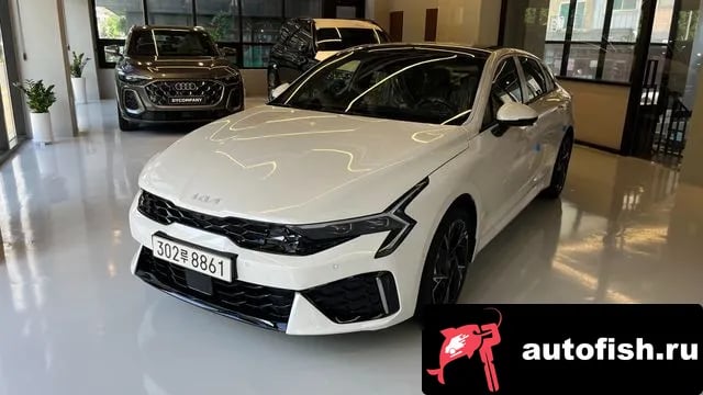 Kia K5 The New K5 3rd generation 2026 года - автомобиль из Южной Кореи