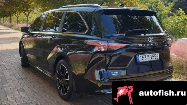 Toyota Sienna Siena 4th Generation 2022 года - вид 2