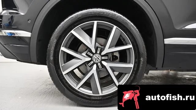 Volkswagen Touareg Tuareg 3rd generation 2020 года - вид 5