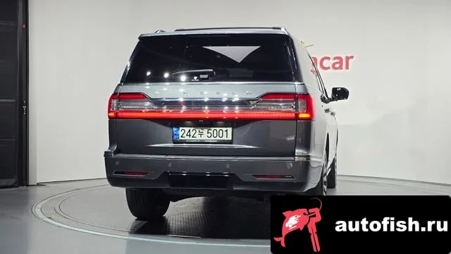 Lincoln Navigator Navigator 4th generation 2021 года - вид 4