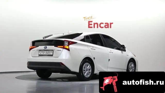 Toyota Prius Prius 4th Generation 2019 года - вид 2