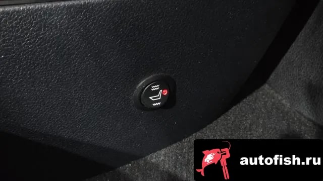 Toyota Prius Prius 4th Generation 2019 года - похожие автомобили