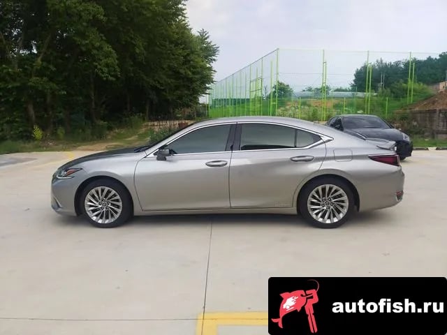 Lexus ES ES300h 7th generation 2020 года - вид 4