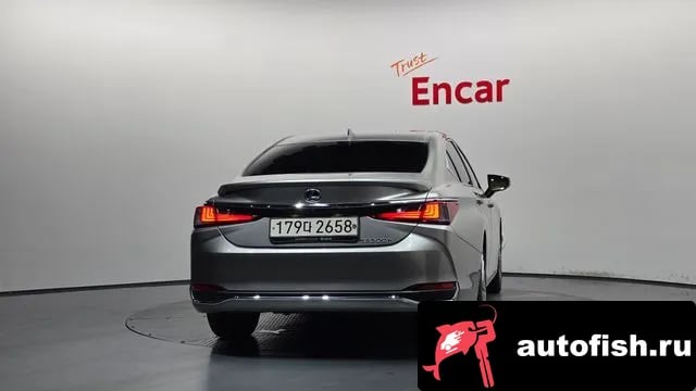 Lexus ES ES300h 7th generation 2022 года - вид 4