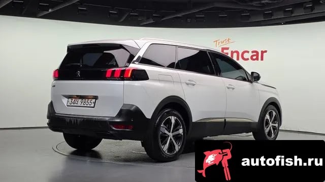 Peugeot 5008 5008 second generation 2018 года - вид 2