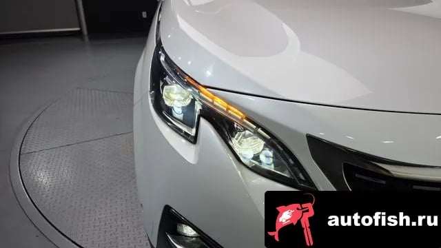 Peugeot 5008 5008 second generation 2018 года - похожие автомобили