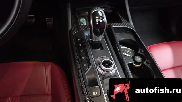 Maserati Levante Lebante 2018 года - похожие автомобили