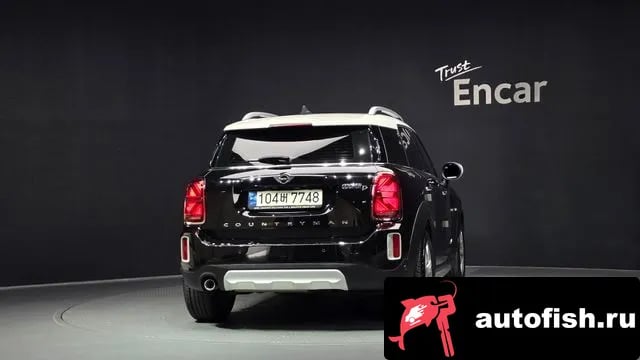 Mini Countryman Cooper D Country Man 2021 года - вид 4