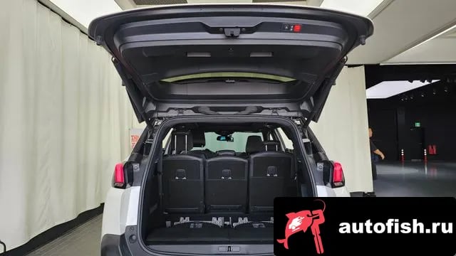 Peugeot 5008 5008 second generation 2018 года - похожие автомобили