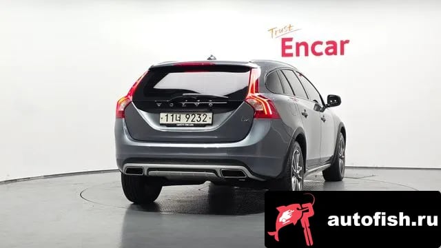 Volvo V60 V60 Cross-Country 2018 года - вид 3
