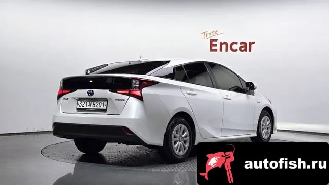 Toyota Prius Prius 4th Generation 2021 года - вид 1