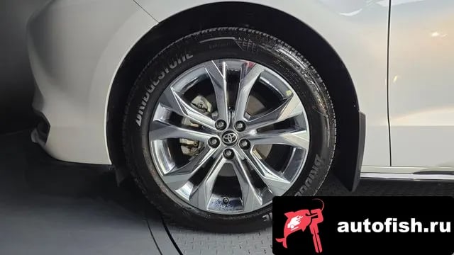 Toyota Sienna Siena 4th Generation 2023 года - похожие автомобили
