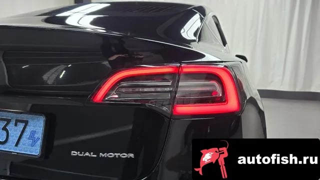 Tesla Model 3 Model 3 2020 года - похожие автомобили