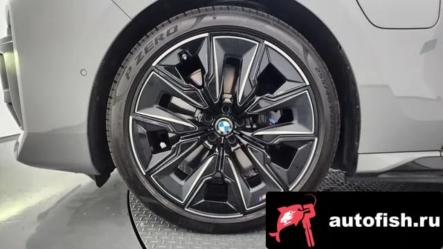 BMW 7-Series 7 Series (G70) 2025 года - вид 5