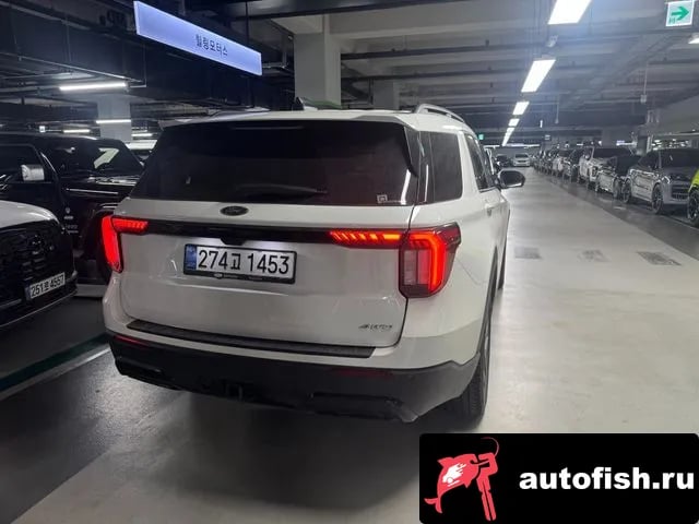 Ford Explorer Explorer 6th Generation 2025 года - вид 3