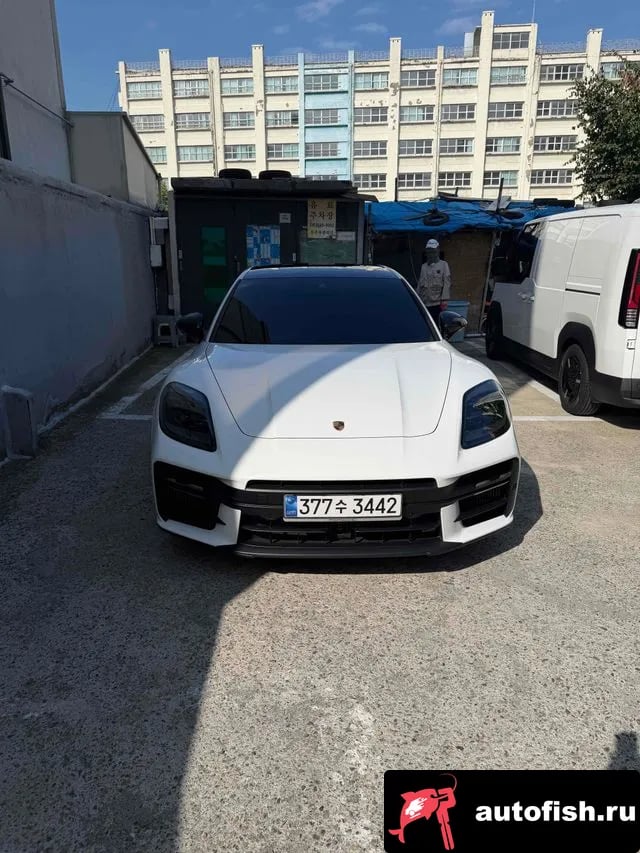 Porsche Panamera Panamera (976) 2025 года - автомобиль из Южной Кореи