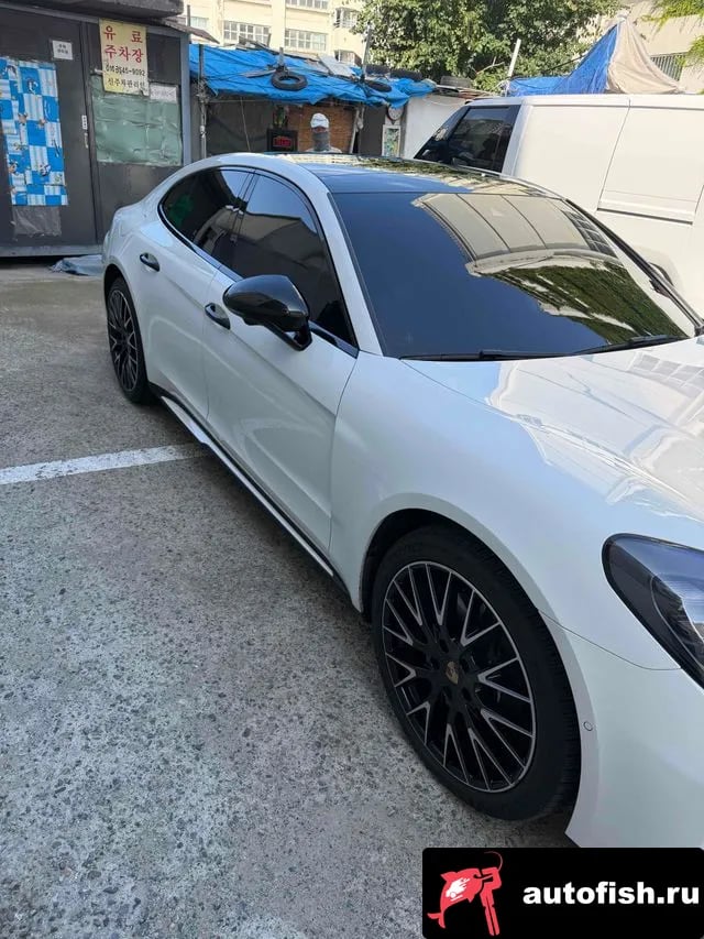 Porsche Panamera Panamera (976) 2025 года - вид 2