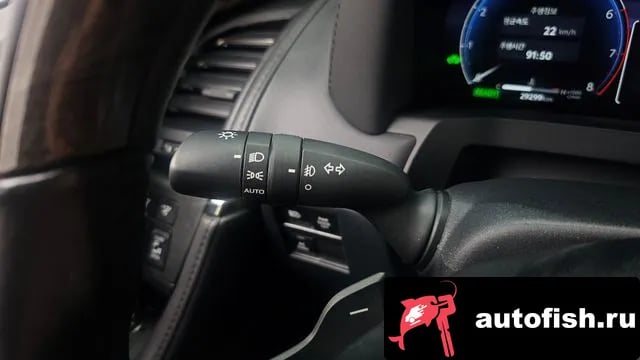 Toyota Alphard Alphad 4th Generation 2023 года - похожие автомобили