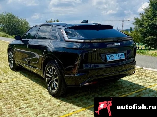 Cadillac Lyriq Lyric 2024 года - похожие автомобили